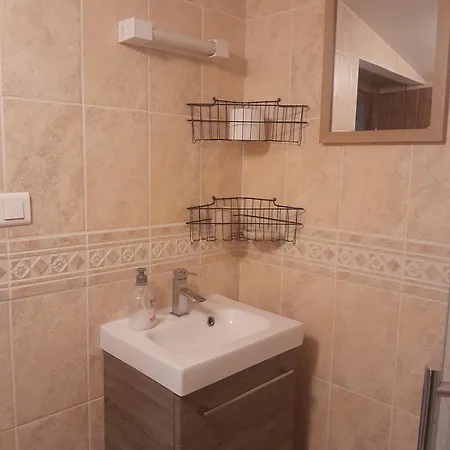 Des Fraignaies 公寓 *